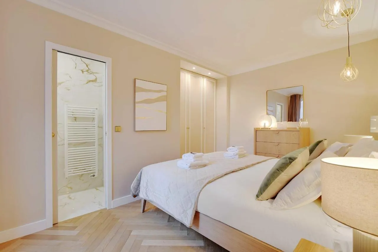 Charming Apartment - 1Br-4P - Montmartre Parigi 0*,
