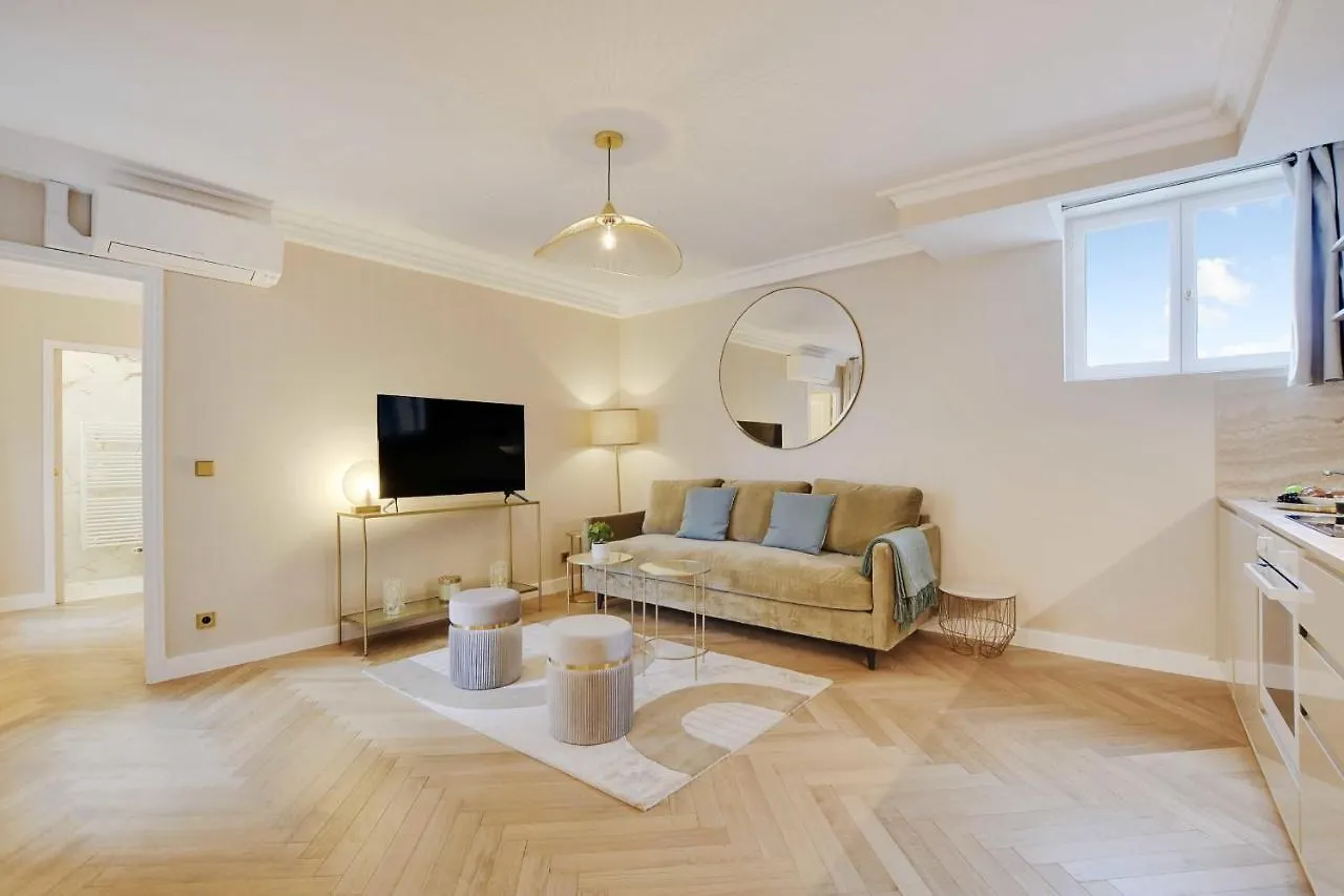 Charming Apartment - 1Br-4P - Montmartre Paris